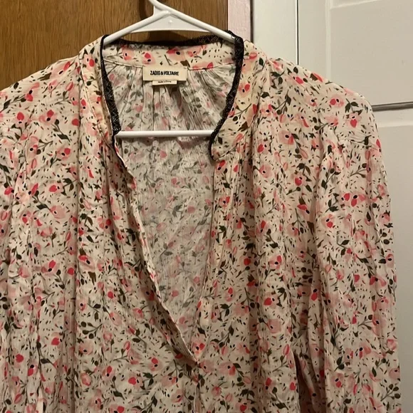 Zadig and Voltaire blouse.  White, pink based top.  Deep v neck.  Lace collar - Picture 2 of 5